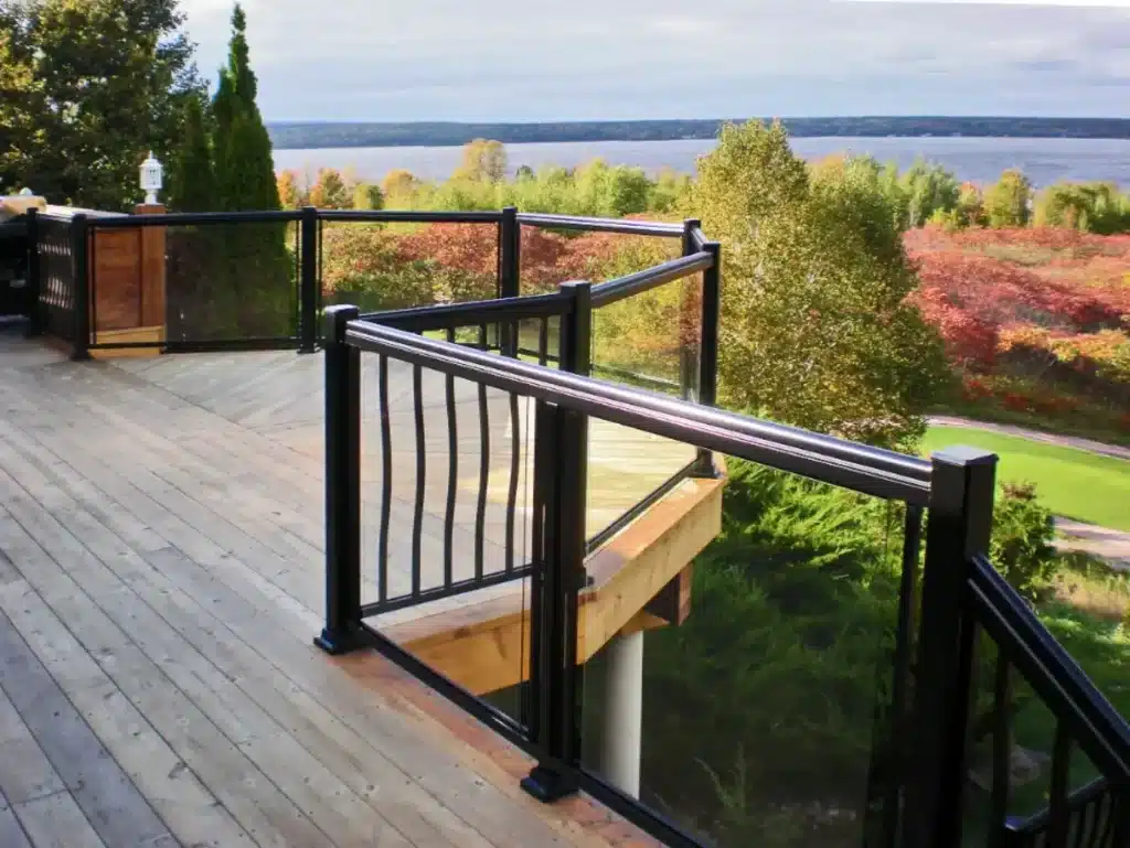 Aluminum-picket-railing-tradition-deck-shades-solutions-25